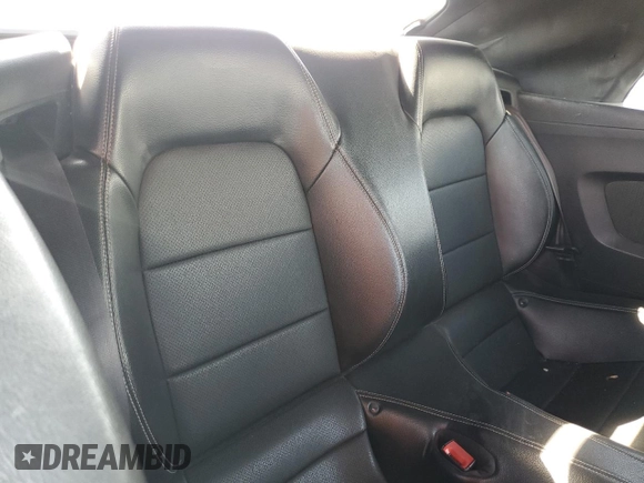 2018 Ford Mustang EcoBoost Premium with VIN 1FATP8UH3J5132669, listed as a Copart auction lot 62137915 with 124,790 mi miles and Salvage title. Bid and sale history available at DreamBid. Image 10.