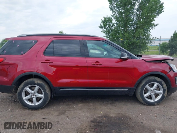 2017 Ford Explorer XLT z VIN 1FM5K8DH1HGC20051, wystawiony jako IAAI lot #42604066 z przebiegiem 119 319 mil mil oraz . Historia ofert i sprzedaży dostępna na DreamBid. Obrazek 13.