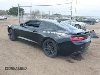 2018 Chevrolet Camaro 2SS with VIN 1G1FH1R70J0186772, listed as a IAAI auction lot 41569033 with Not provided miles and . Bid and sale history available at DreamBid. Image 3.