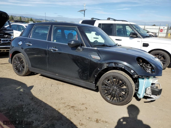 2023 MINI Hardtop 4 Door Cooper S with VIN WMW53DK06P2S83548, listed as a Copart auction lot 45999985 with 31697 miles and Salvage Title. Bid and sale history available at carsss.com. Image 4.