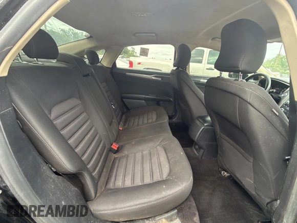 2017 Ford Fusion SE z VIN 3FA6P0HD3HR335333, wystawiony jako Copart lot #58443285 z przebiegiem 158 326 mil mil oraz Czysty tytuł • Clean title. Historia ofert i sprzedaży dostępna na DreamBid. Obrazek 6.