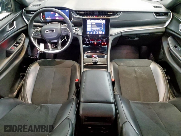 2024 Jeep Grand Cherokee Altitude with VIN 1C4RJHAG6RC124560, listed as a Copart auction lot 64229455 with 41,044 mi miles and Clean title. Bid and sale history available at DreamBid. Image 8.
