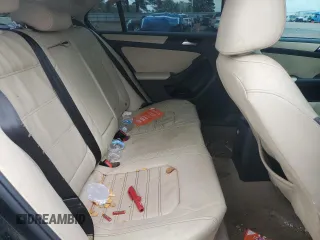 2011 Volkswagen Jetta SE with VIN 3VWDZ7AJXBM318518, listed as a Copart auction lot 50718595 with 164,353 mi miles and Salvage title. Bid and sale history available at DreamBid. Image 10.