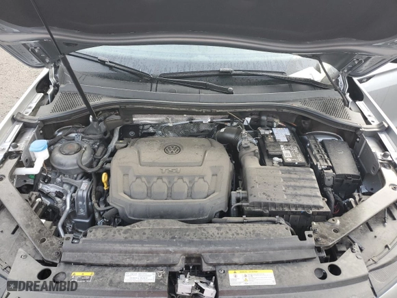2024 Volkswagen Tiguan SE R-Line Black with VIN 3VV8B7AX4RM058996, listed as a Copart auction lot 45897525 with 9,956 mi miles and Salvage Title. Bid and sale history available at carsss.com. Image 12.