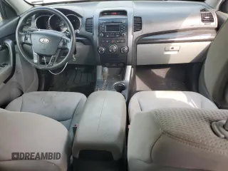 2011 Kia Sorento LX with VIN 5XYKT3A16BG133657, listed as a Copart auction lot 44111845 with 288,465 mi miles and Clean Title. Bid and sale history available at carsss.com. Image 8.