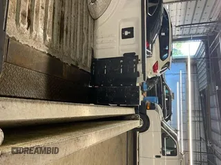 2017 Ford F-250 XL with VIN 1FTBF2A66HEE35528, listed as a IAAI auction lot 42613879 with 161,327 mi miles and . Bid and sale history available at DreamBid. Image 14.