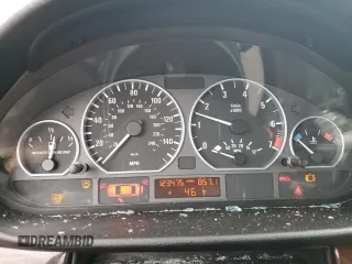 2004 BMW 3 Series 330xi with VIN WBAEW53464PG11082, listed as a Copart auction lot 47201755 with 123,475 mi miles and Salvage Title. Bid and sale history available at carsss.com. Image 9.