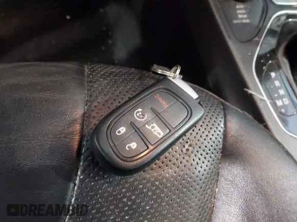 2019 Jeep Cherokee Limited with VIN 1C4PJMDX2KD467412, listed as a IAAI auction lot 42087391 with 106,168 mi miles and . Bid and sale history available at DreamBid. Image 11.