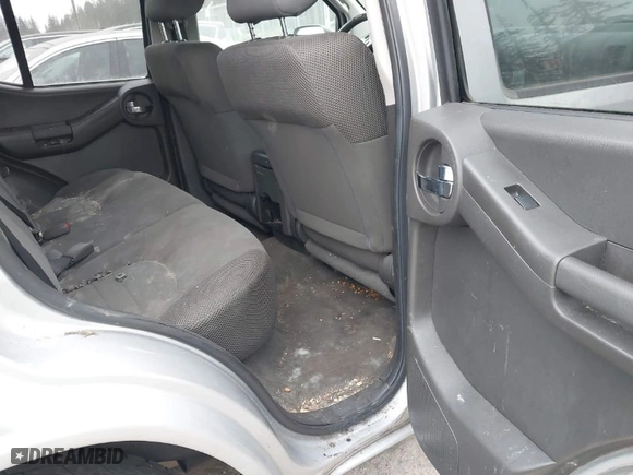 2006 Nissan Xterra SE with VIN 5N1AN08W56C521281, listed as a IAAI auction lot 41565900 with 290,290 mi miles. Bid and sale history available at carsss.com. Image 8.