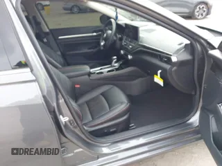 2024 Nissan Altima 2.5 SR with VIN 1N4BL4CVXRN417520, listed as a IAAI auction lot 41625717 with 9,330 mi miles. Bid and sale history available at carsss.com. Image 5.