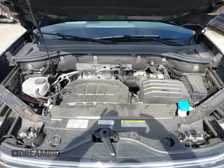 2024 Volkswagen Atlas SE z VIN 1V2JR2CAXRC512272, wystawiony jako IAAI lot #41642077 z przebiegiem 13 583 mil mil oraz . Historia ofert i sprzedaży dostępna na DreamBid. Obrazek 10.