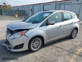 2015 Ford C-Max Hybrid SEL with VIN 1FADP5BU0FL111493, listed as a IAAI auction lot 40675780 with 99,891 mi miles. Bid and sale history available at carsss.com. Image 17.