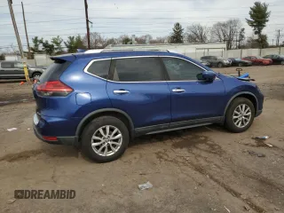 2017 Nissan Rogue SV with VIN KNMAT2MV2HP611891, listed as a Copart auction lot 49601005 with 64,505 mi miles and Salvage Title. Bid and sale history available at carsss.com. Image 3.