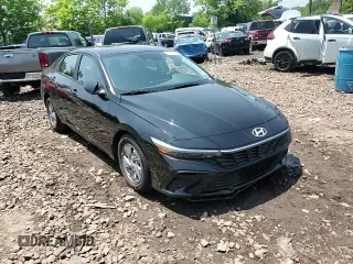 2025 Hyundai Elantra SE with VIN KMHLL4DG0SU931768, listed as a Copart auction lot 60353885 with 1,319 mi miles and Salvage title. Bid and sale history available at DreamBid. Image 13.