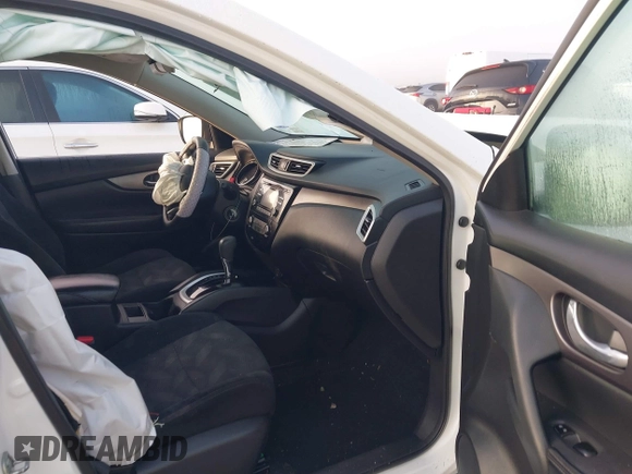 2016 Nissan Rogue SL with VIN 5N1AT2MT4GC771805, listed as a IAAI auction lot 41486830 with 117,381 mi miles. Bid and sale history available at carsss.com. Image 5.