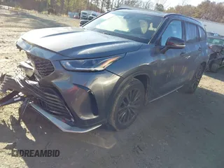 2024 Toyota Highlander LE z VIN 5TDKDRBH3RS531823, wystawiony jako IAAI lot #41769437 z przebiegiem 27 754 mil mil oraz . Historia ofert i sprzedaży dostępna na DreamBid. Obrazek 2.