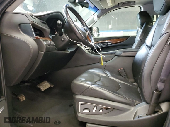2020 Cadillac Escalade ESV Luxury z VIN 1GYS4HKJXLR150354, wystawiony jako Copart lot #56386485 z przebiegiem 131 803 mil mil oraz Szkoda całkowita • Salvage title. Historia ofert i sprzedaży dostępna na DreamBid. Obrazek 7.
