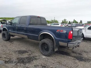 2003 Ford F-350 XL z VIN 1FTSW31PX3EB33845, wystawiony jako IAAI lot #42138067 z przebiegiem 397 266 mil mil oraz . Historia ofert i sprzedaży dostępna na DreamBid. Obrazek 3.