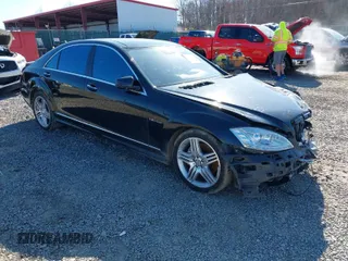 2013 Mercedes-Benz S S 550 with VIN WDDNG9EB4DA520854, listed as a IAAI auction lot 41575071 with 85,601 mi miles. Bid and sale history available at carsss.com. Image 1.