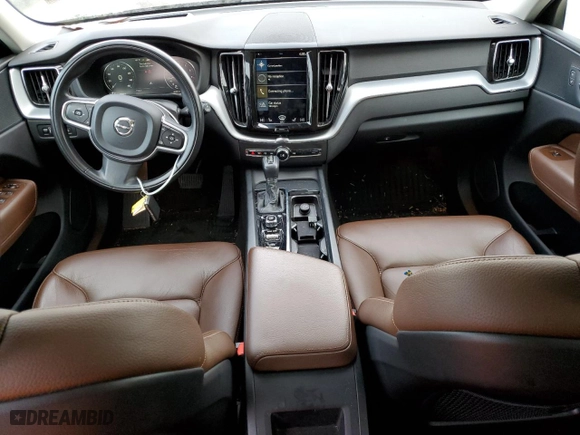 2018 Volvo XC60 Momentum with VIN YV4A22RK2J1020760, listed as a Copart auction lot 46124075 with 56,502 mi miles and Salvage Title. Bid and sale history available at carsss.com. Image 8.