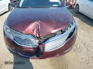 2013 Lincoln MKZ with VIN 3LN6L2GK8DR812488, listed as a IAAI auction lot 42590868 with 181,997 mi miles and . Bid and sale history available at DreamBid. Image 12.