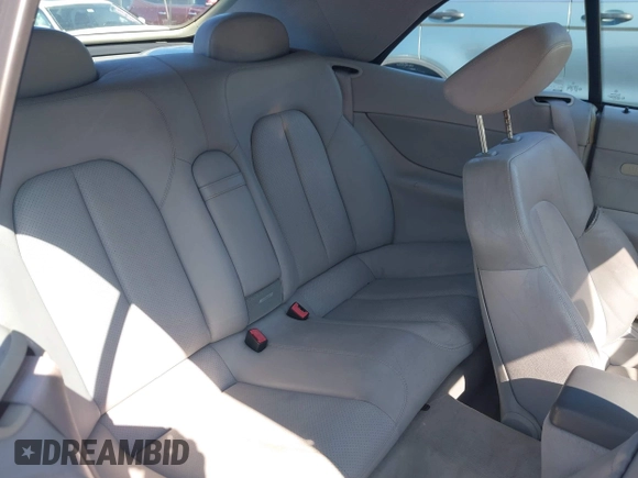 2002 Mercedes-Benz CLK 320/430 z VIN WDBLK70G12T129233, wystawiony jako IAAI lot #42391247 z przebiegiem 94 186 mil mil oraz . Historia ofert i sprzedaży dostępna na DreamBid. Obrazek 8.