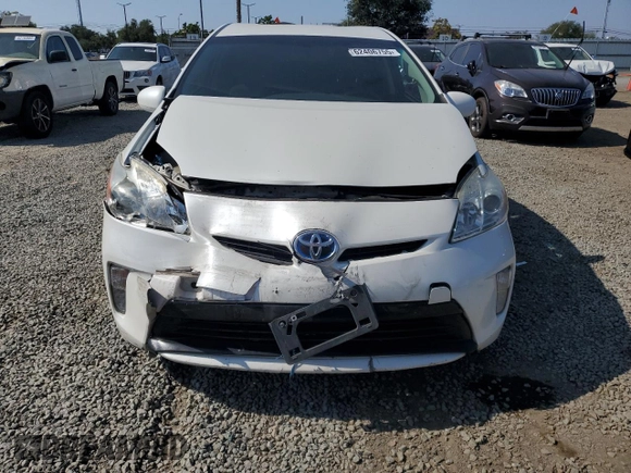 2015 Toyota Prius Four with VIN JTDKN3DU8F0415519, listed as a Copart auction lot 62406755 with 203,521 mi miles and Salvage title. Bid and sale history available at DreamBid. Image 5.