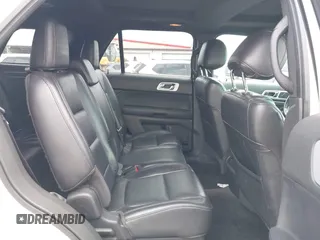 2013 Ford Explorer XLT with VIN 1FM5K8D87DGA79075, listed as a IAAI auction lot 42027067 with 152,068 mi miles and . Bid and sale history available at carsss.com. Image 8.