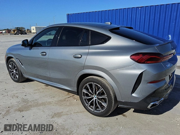 2025 BMW X6 xDrive40i z VIN 5UX33EX02S9W99295, wystawiony jako Copart lot #56997185 z przebiegiem 31 308 mil mil oraz Czysty tytuł • Clean title. Historia ofert i sprzedaży dostępna na DreamBid. Obrazek 2.