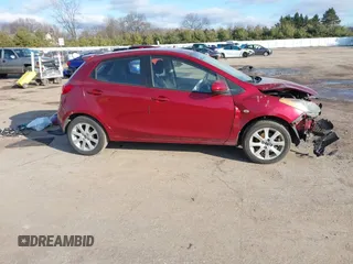 2014 Mazda 2 Touring z VIN JM1DE1LYXE0174756, wystawiony jako IAAI lot #41192740 z przebiegiem 149 948 mil mil oraz . Historia ofert i sprzedaży dostępna na DreamBid. Obrazek 14.
