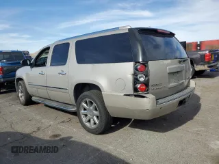2009 GMC Yukon XL z VIN 1GKFC06279R255624, wystawiony jako Copart lot #49852455 z przebiegiem 236 322 mil mil oraz Szkoda całkowita • Salvage title. Historia ofert i sprzedaży dostępna na DreamBid. Obrazek 2.