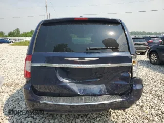 2014 Chrysler Town & Country Touring L z VIN 2C4RC1CG9ER421287, wystawiony jako Copart lot #59733635 z przebiegiem 99 270 mil mil oraz Czysty tytuł • Clean title. Historia ofert i sprzedaży dostępna na DreamBid. Obrazek 6.