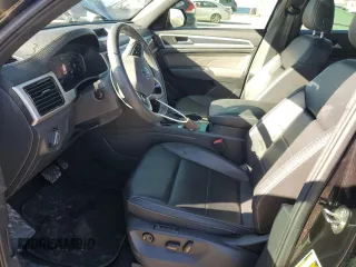 2021 Volkswagen Atlas SEL z VIN 1V2BC2CA5MC235030, wystawiony jako Copart lot #46378545 z przebiegiem 31 212 mil mil oraz Szkoda całkowita • Salvage title. Historia ofert i sprzedaży dostępna na DreamBid. Obrazek 7.