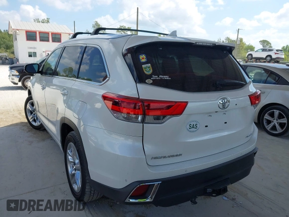 2018 Toyota Highlander Limited with VIN 5TDYZRFH8JS235979, listed as a IAAI auction lot 42324061 with 60,230 mi miles and . Bid and sale history available at DreamBid. Image 3.