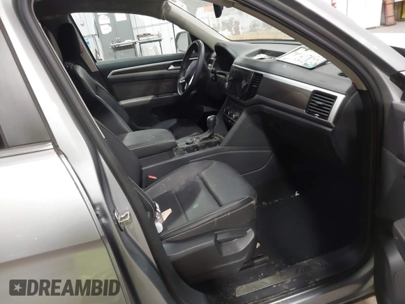 2023 Volkswagen Atlas SE с VIN 1V2HR2CA5PC516757, выставлен на аукционе IAAI как лот 41236062 с пробегом 23 485 миль миль и . История ставок и продаж доступна на DreamBid. Изображение 5.