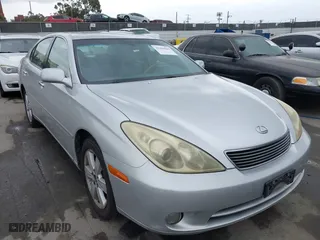 2006 Lexus ES 330 with VIN JTHBA30G165163156, listed as a IAAI auction lot 42104066 with 205,480 mi miles. Bid and sale history available at carsss.com. Image 6.