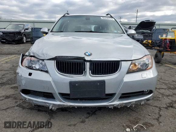 2007 BMW 3 Series 328xi z VIN WBAVT73587FZ36353, wystawiony jako Copart lot #85298474 z przebiegiem 96 375 mil mil oraz Szkoda całkowita • Salvage title. Historia ofert i sprzedaży dostępna na DreamBid. Obrazek 5.