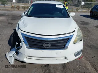 2015 Nissan Altima 2.5 S with VIN 1N4AL3AP4FN868500, listed as a IAAI auction lot 41497837 with 213,417 mi miles. Bid and sale history available at carsss.com. Image 12.