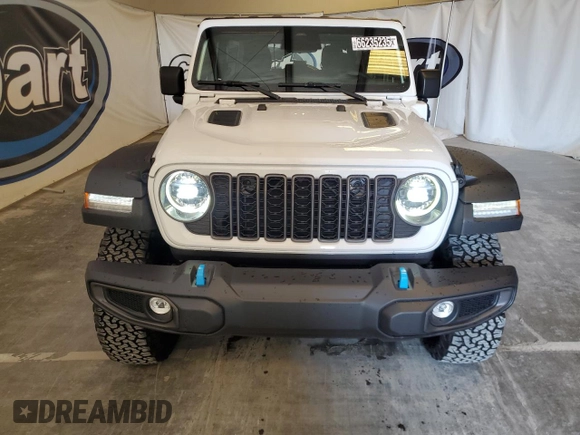 2025 Jeep Wrangler Rubicon with VIN 1C4RJXR65SW602574, listed as a Copart auction lot 66235235 with 3,151 mi miles and Clean title. Bid and sale history available at DreamBid. Image 5.
