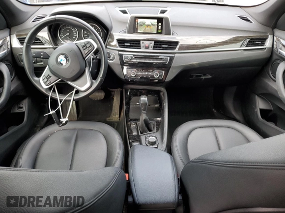 2016 BMW X1 xDrive28i z VIN WBXHT3C38G5F66931, wystawiony jako Copart lot #56720455 z przebiegiem 118 134 mil mil oraz Szkoda całkowita • Salvage title. Historia ofert i sprzedaży dostępna na DreamBid. Obrazek 8.