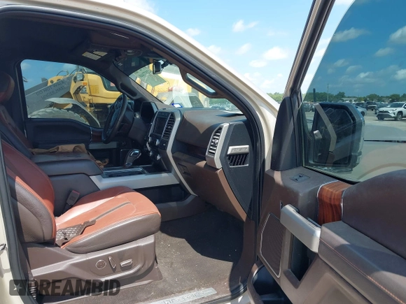 2018 Ford F-150 XL with VIN 1FTFW1E12JFD70767, listed as a IAAI auction lot 42569847 with 206,918 mi miles and . Bid and sale history available at DreamBid. Image 5.