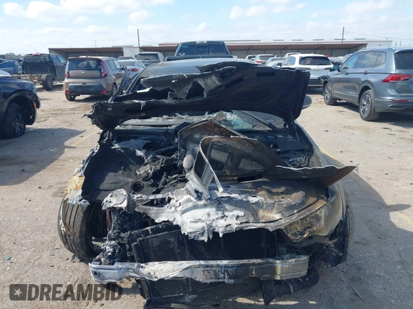 2013 Audi A6 Premium Plus z VIN WAUGFAFC5DN139163, wystawiony jako IAAI lot #41534011 z przebiegiem Nie podano mil oraz . Historia ofert i sprzedaży dostępna na DreamBid. Obrazek 6.