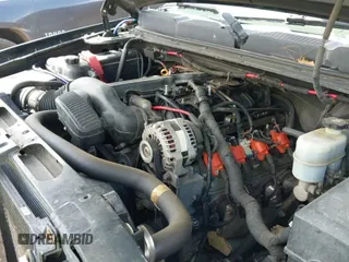 2008 Chevrolet Silverado 1500 1LT z VIN 3GCEK13J98G249401, wystawiony jako IAAI lot #42448559 z przebiegiem 181 117 mil mil oraz . Historia ofert i sprzedaży dostępna na DreamBid. Obrazek 19.