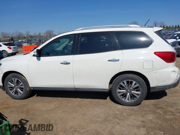 2017 Nissan Pathfinder SV with VIN 5N1DR2MM8HC667792, listed as a IAAI auction lot 41776454 with 185,467 mi miles. Bid and sale history available at carsss.com. Image 14.