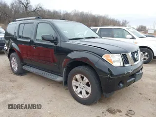2005 Nissan Pathfinder LE with VIN 5N1AR18W35C787231, listed as a IAAI auction lot 41485147 with 171,396 mi miles. Bid and sale history available at carsss.com. Image 1.