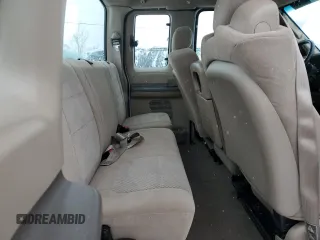 2003 Ford Super Duty F-250 XL with VIN 1FTNX21F83EB15212, listed as a Copart auction lot 84465514 with 0 mi miles and Clean Title. Bid and sale history available at carsss.com. Image 10.