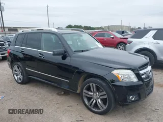 2012 Mercedes-Benz GLK GLK 350 with VIN WDCGG8HBXCF844086, listed as a IAAI auction lot 41637820 with 139,117 mi miles. Bid and sale history available at carsss.com. Image 1.