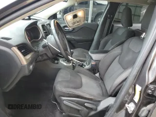 2016 Jeep Cherokee Altitude с VIN 1C4PJMCS7GW271788, выставлен на аукционе Copart как лот 83517694 с пробегом 108 940 миль миль и На запчасти • Non repairable. История ставок и продаж доступна на DreamBid. Изображение 7.