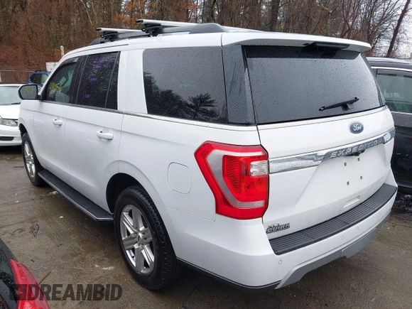2019 Ford Expedition XLT with VIN 1FMJU1JT0KEA84331, listed as a IAAI auction lot 41800516 with 41,282 mi miles. Bid and sale history available at carsss.com. Image 3.