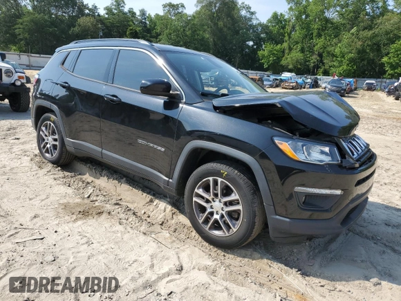 2018 Jeep Compass Latitude with VIN 3C4NJCBBXJT339470, listed as a Copart auction lot 61000055 with 75,563 mi miles and Salvage title. Bid and sale history available at DreamBid. Image 4.